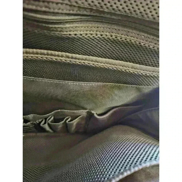 Hartmann Black Leather Expandable 3 Pocket Zip‎ Briefcase Shoulder Travel MINT - Picture 13 of 16